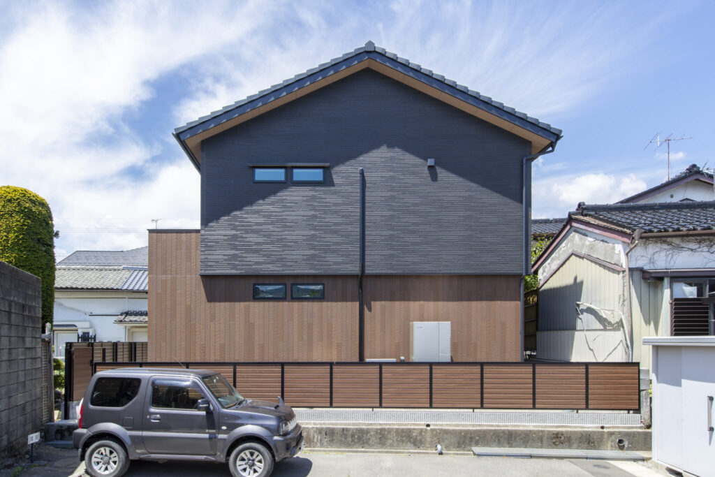 ファミリークローゼットとは？間取り・後悔しない考え方をわかりやすく解説